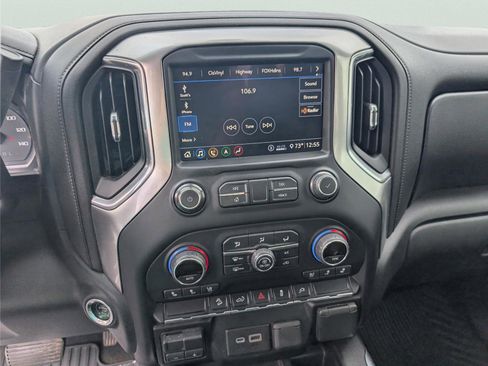 Used 2020 Chevrolet Silverado 2500 LTZ w/ LTZ Convenience Package AWD/4WD image 18