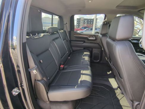 Used 2022 Chevrolet Silverado 1500 RST w/ Redline Edition image 28