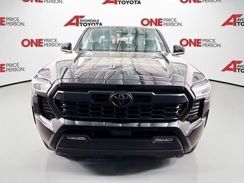 Certified 2024 Toyota Tacoma TRD Off-Road w/ TRD Off Road Upgrade Package image 2