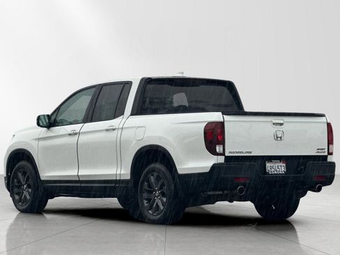 Used 2023 Honda Ridgeline Sport image 5