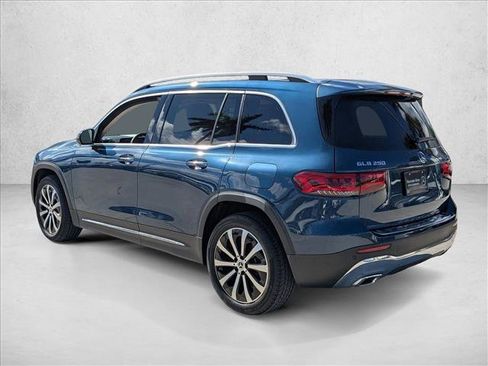 Used 2023 Mercedes-Benz GLB 250 image 8