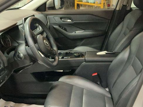 Used 2023 Nissan Rogue SV w/ SV Premium B Package image 10