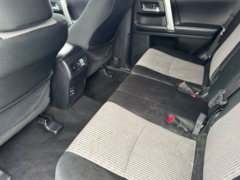 Used 2019 Toyota 4Runner SR5 AWD/4WD image 24