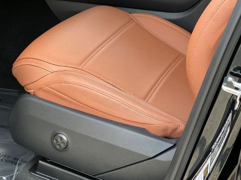 Certified 2026 Mercedes-Benz GLC 300 4MATIC image 19