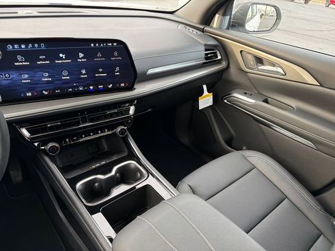 New 2026 Chevrolet Traverse LT image 19