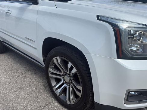 Used 2018 GMC Yukon Denali w/ Denali Ultimate Package image 2
