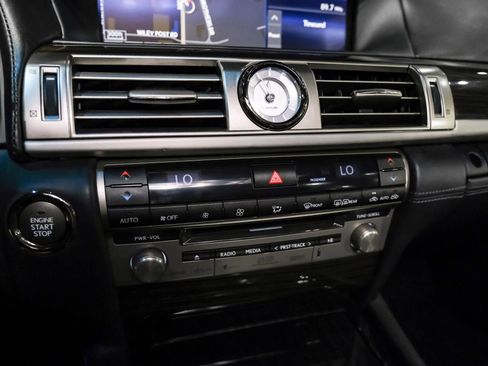 Used 2015 Lexus LS 460 L RWD image 27