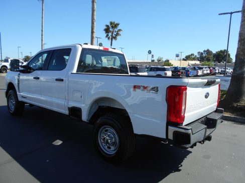 New 2026 Ford F250 XL AWD/4WD image 3