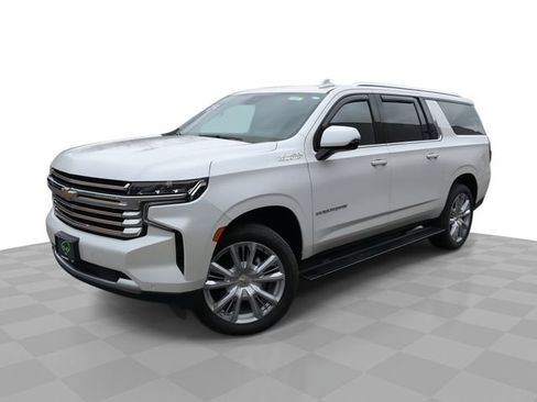 Used 2024 Chevrolet Suburban High Country image 1