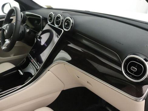 Certified 2026 Mercedes-Benz GLC 300 image 25