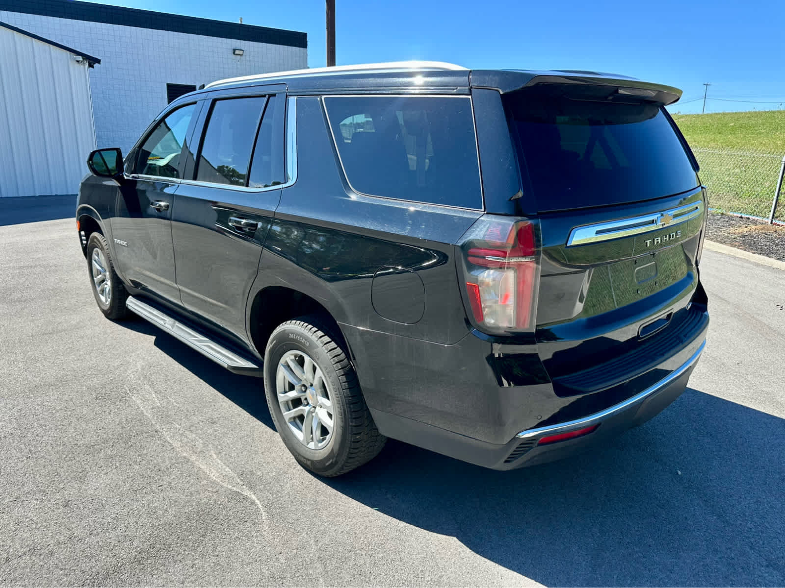 Used 2024 Chevrolet Tahoe LT AWD/4WD image 7