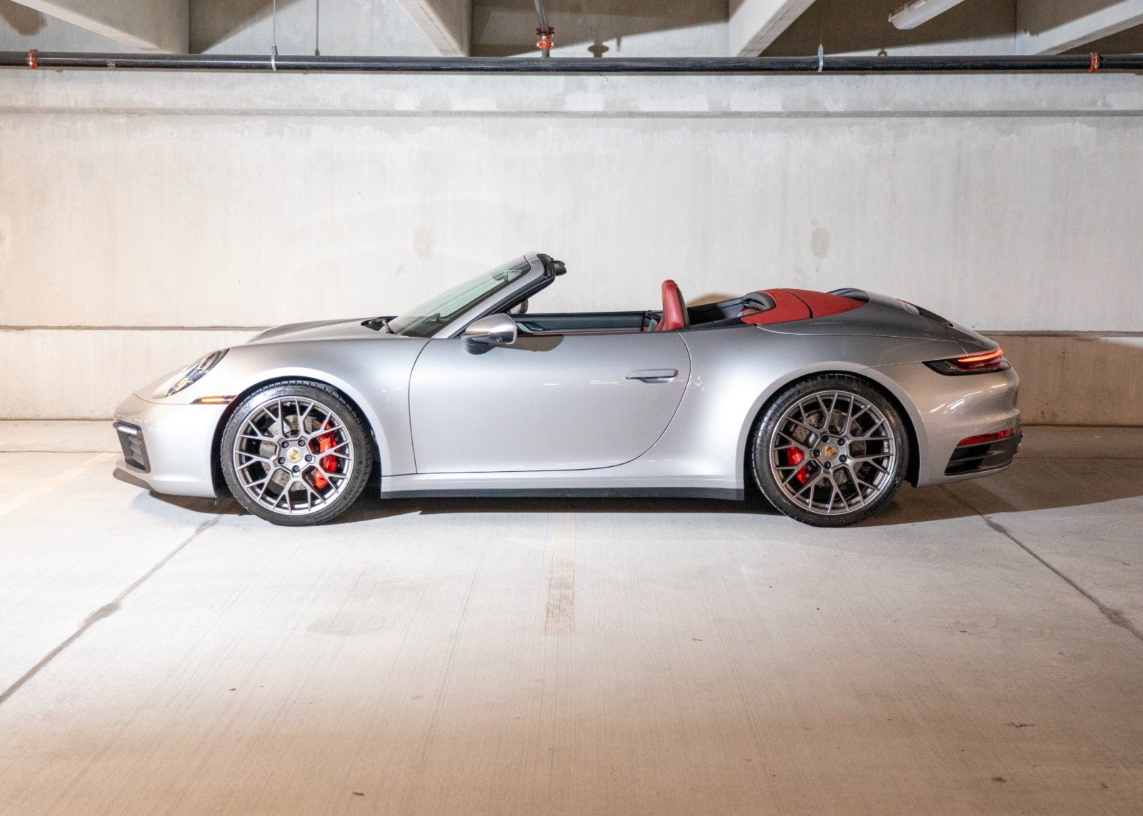 Certified 2023 Porsche 911 Carrera 4S AWD/4WD image 2