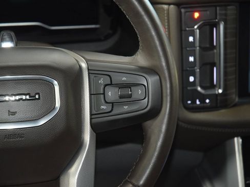 Used 2023 GMC Yukon XL Denali w/ Denali Reserve Package AWD/4WD image 40