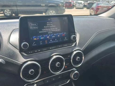 Used 2022 Nissan Sentra SV image 11