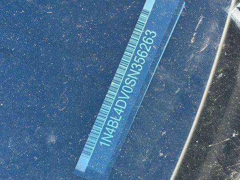 Used 2025 Nissan Altima 2.5 SV image 10