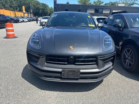 Certified 2023 Porsche Macan Turbo AWD/4WD image 4
