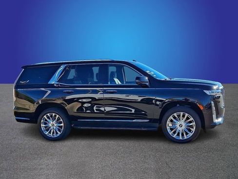 Certified 2023 Cadillac Escalade Premium Luxury image 4