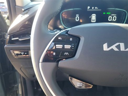 New 2026 Kia Niro EX image 18
