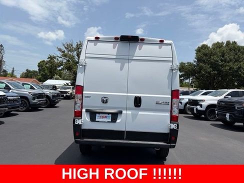 Used 2023 RAM ProMaster 2500 FWD image 5
