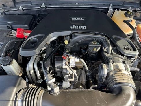 Certified 2021 Jeep Wrangler Unlimited Sahara image 27