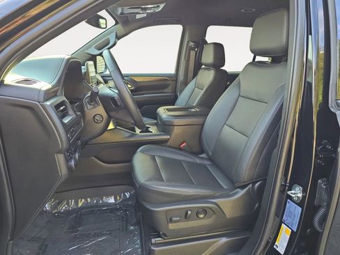 Used 2022 Chevrolet Tahoe LT w/ Luxury Package image 9