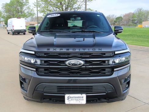 Used 2023 Ford Expedition Max Limited image 2