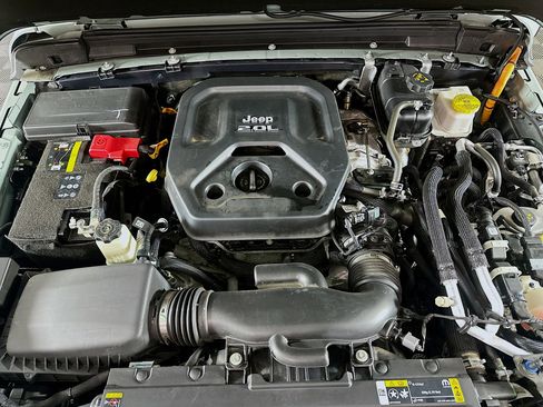 Used 2023 Jeep Wrangler Unlimited w/ Cold Weather Group image 31