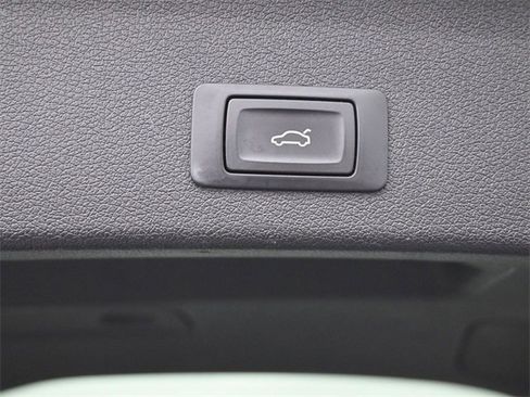 Used 2016 Audi Q5 2.0T Premium Plus w/ Technology Package image 36