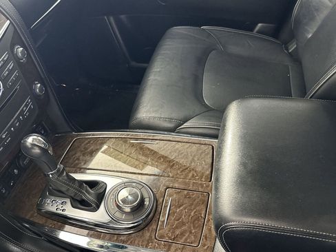 Used 2017 INFINITI QX80 4WD w/ Driver Assistance Package image 21