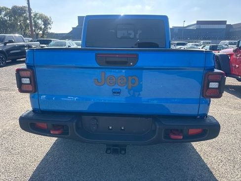 Used 2022 Jeep Gladiator Rubicon w/ LED Lighting Group AWD/4WD image 6
