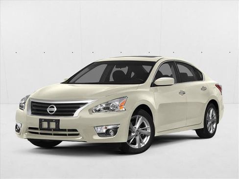 Used 2015 Nissan Altima 2.5 SV w/ Convenience Package FWD image 1