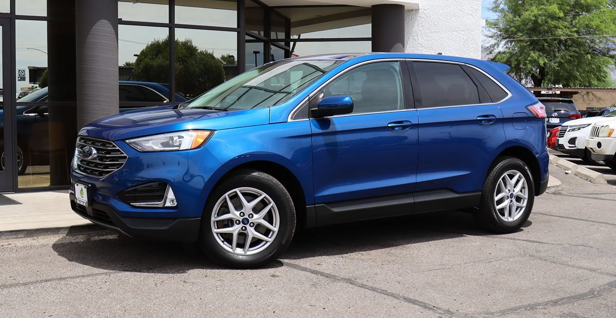 Used 2021 Ford Edge SEL w/ Cargo Accessory Package AWD/4WD image 3