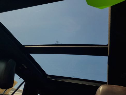 Certified 2025 Ford Explorer Platinum w/ Ultimate Package image 30