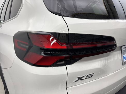 New 2026 BMW X5 xDrive50e w/ Climate Comfort Package image 19