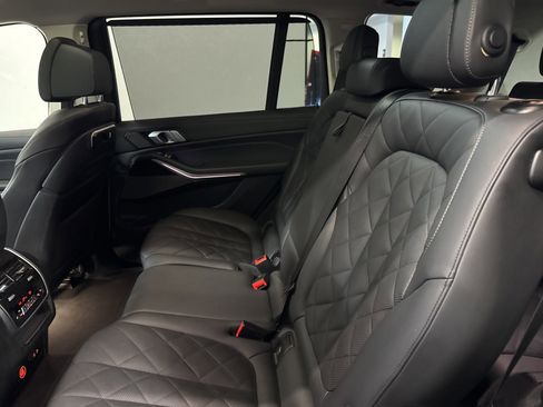 Used 2024 BMW X7 xDrive40i image 18