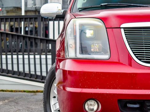 Used 2007 GMC Yukon SLT w/ SLT Preferred Equipment Group image 28