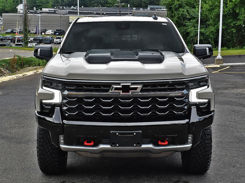 Used 2026 Chevrolet Silverado 1500 ZR2 w/ LPO, Dark Essentials Package AWD/4WD image 5