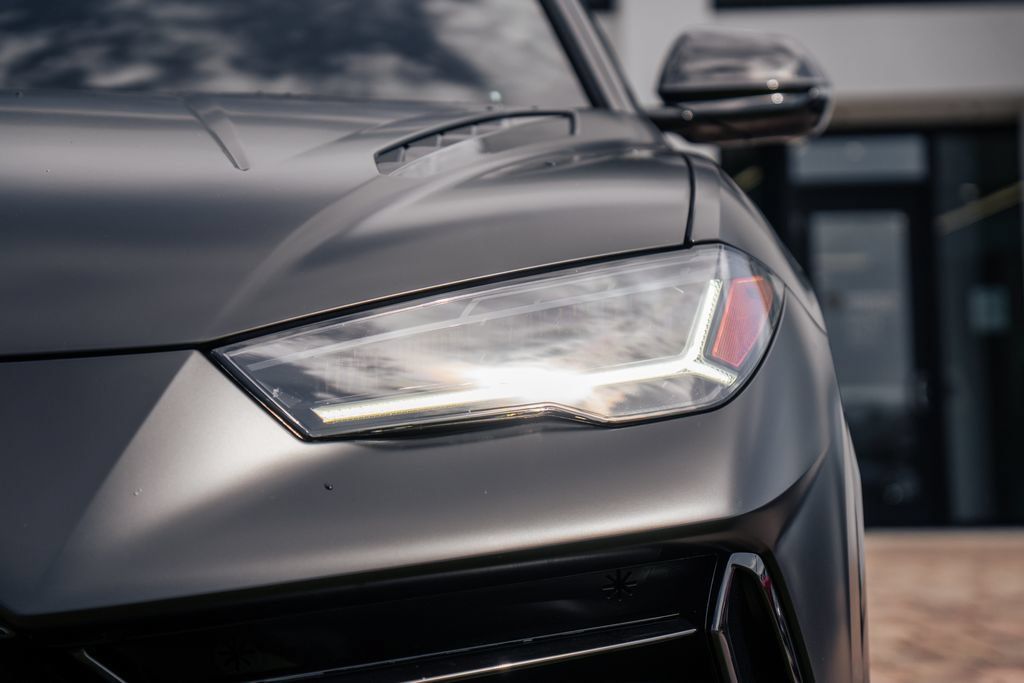 Used 2023 Lamborghini Urus S AWD/4WD image 11