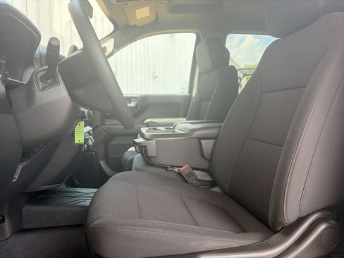 Used 2020 Chevrolet Silverado 1500 Custom w/ Custom Value Package AWD/4WD image 20