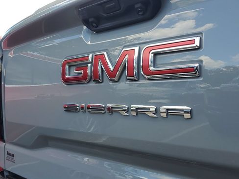 Used 2024 GMC Sierra 1500 Elevation AWD/4WD image 6