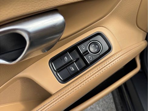 Used 2014 Porsche Boxster image 19