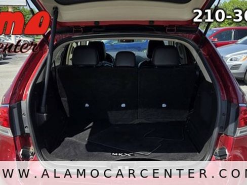 Used 2013 Lincoln MKX FWD image 25