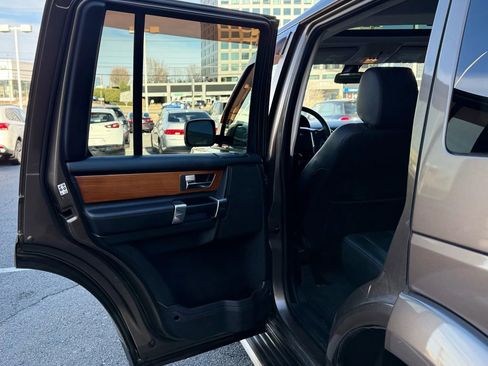 Used 2011 Land Rover LR4 HSE image 29
