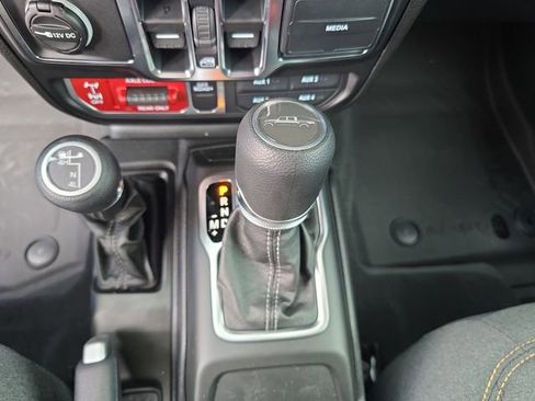 New 2026 Jeep Gladiator Willys AWD/4WD image 20