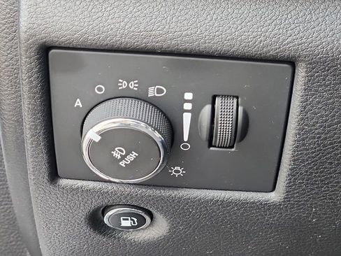 Used 2016 Jeep Grand Cherokee High Altitude AWD/4WD image 26