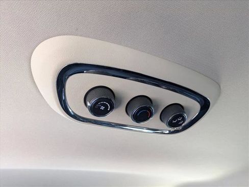 Used 2018 Dodge Durango SXT w/ Quick Order Package 2BB image 16