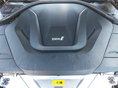 Used 2024 BMW i4 eDrive35 w/ Premium Package RWD image 34