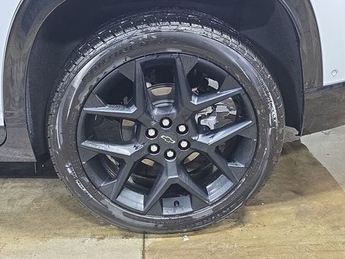 New 2026 Chevrolet Traverse RS w/ LPO, Floor Liner Package image 38