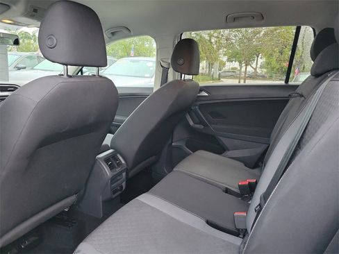 Certified 2021 Volkswagen Tiguan S image 8