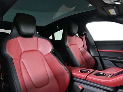 Certified 2025 Porsche Taycan 4S image 18